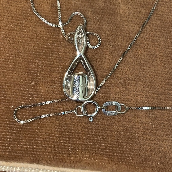 Solid Stamped 14K White Gold Natural Diamond Cluster Pendant Box Chain Necklace - Picture 12 of 14